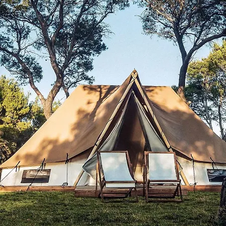 Semesterbostad Beautifully Designed Czech Republic Glamping Retreat *